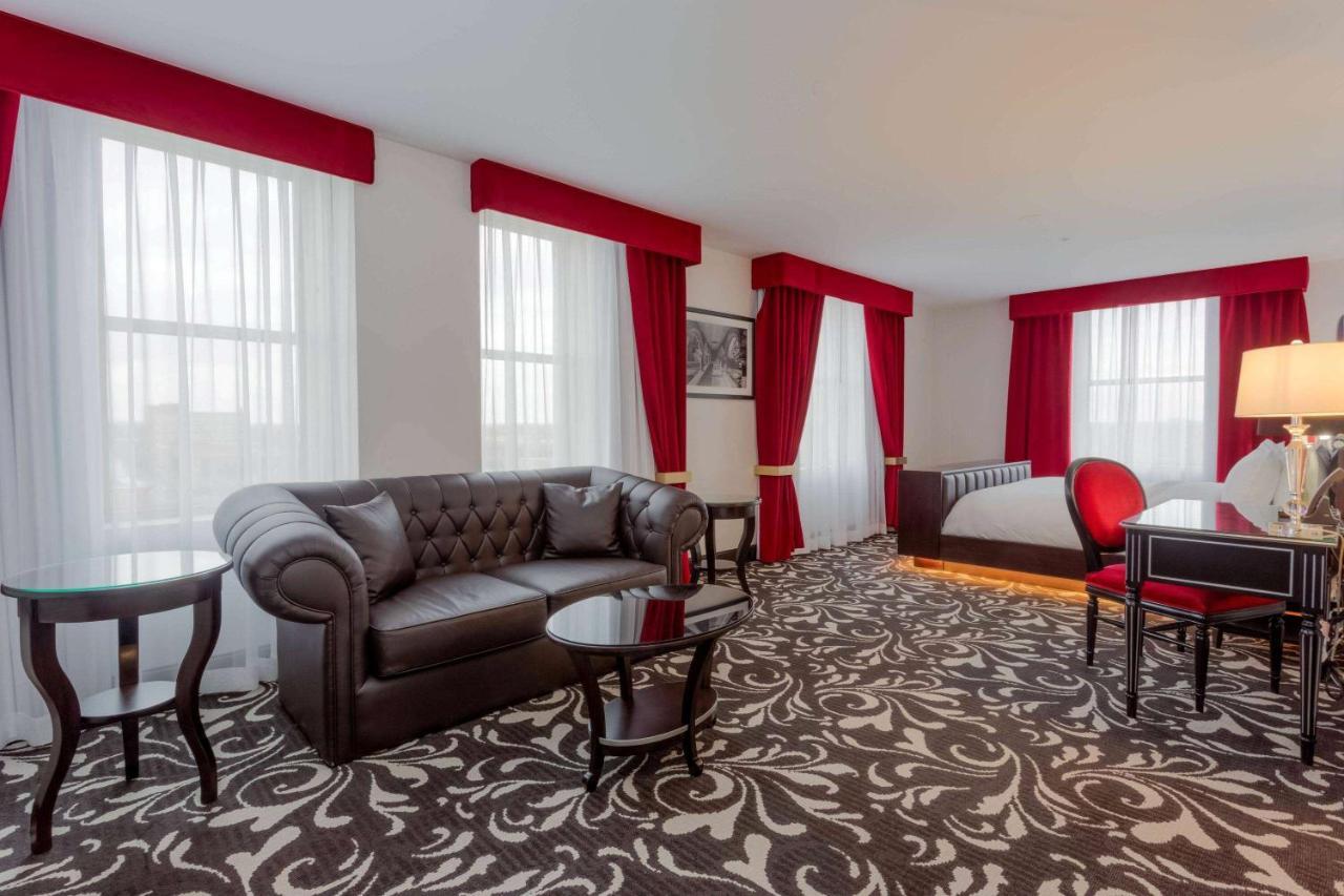 Hotel Retlaw, Trademark Collection By Wyndham Fond du Lac Εξωτερικό φωτογραφία