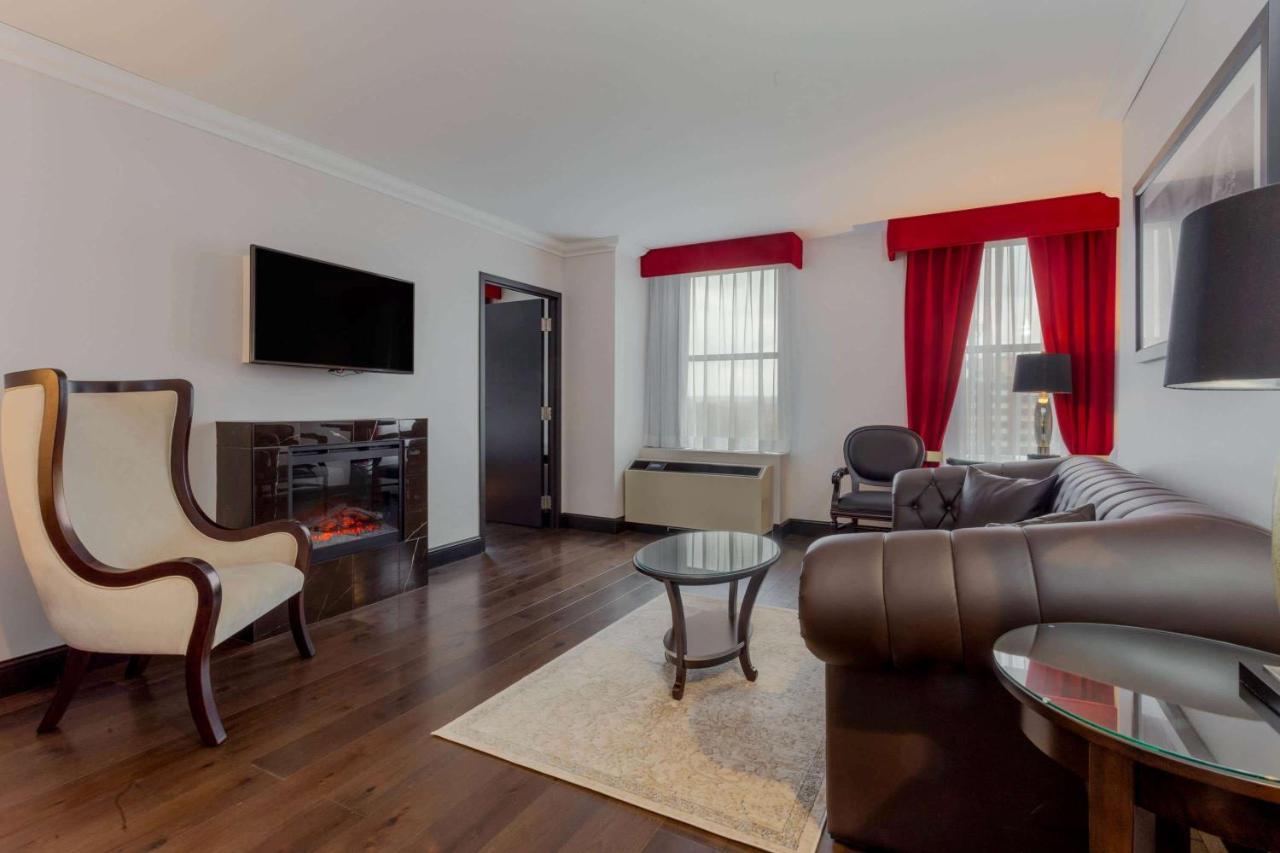 Hotel Retlaw, Trademark Collection By Wyndham Fond du Lac Εξωτερικό φωτογραφία